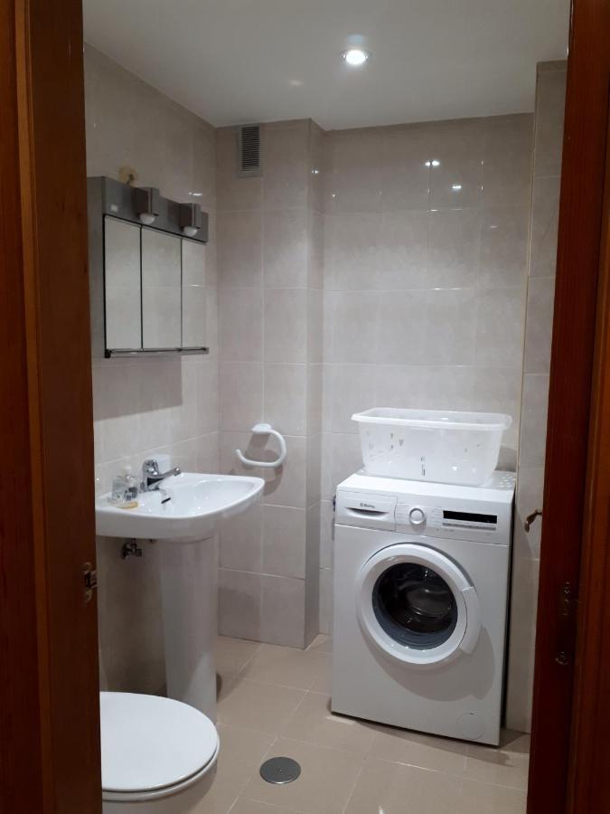 Castelao Apartment โอเบียโด ภายนอก รูปภาพ