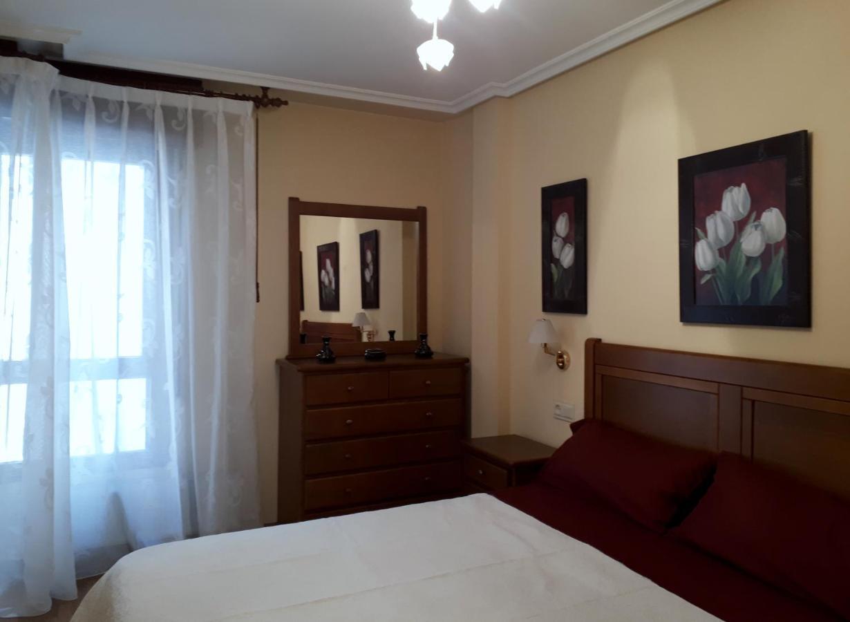 Castelao Apartment โอเบียโด ภายนอก รูปภาพ
